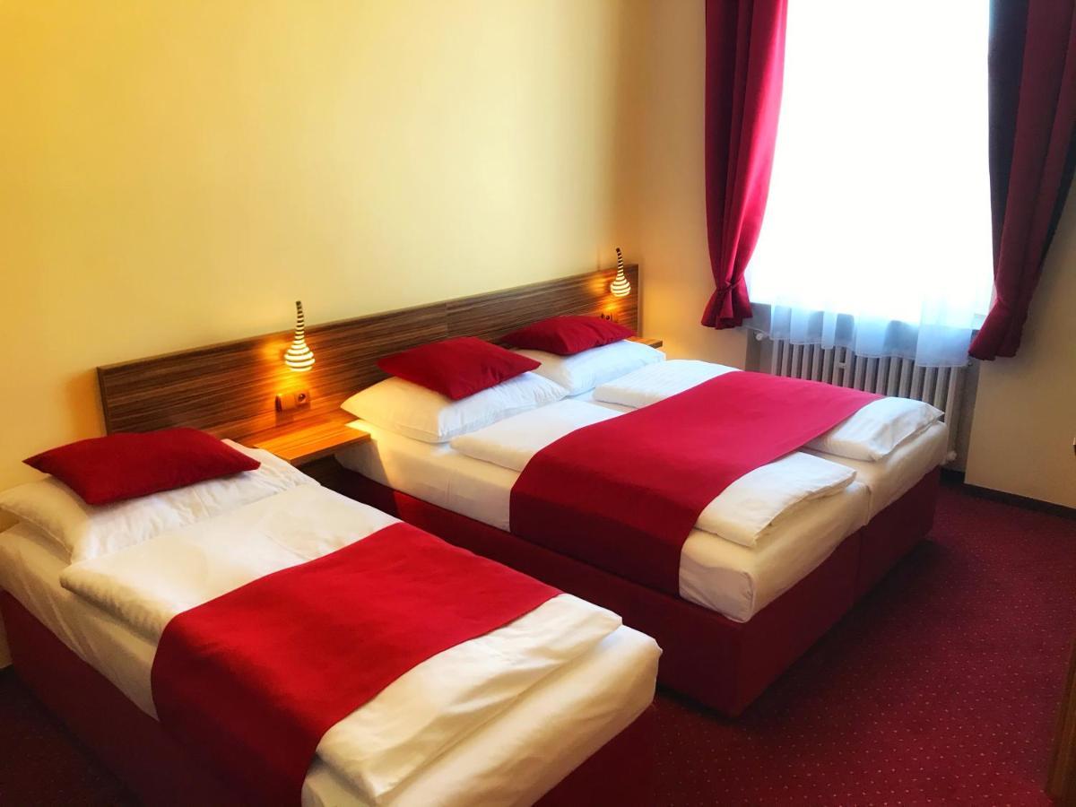 Hotel Continental Plzen Exterior photo