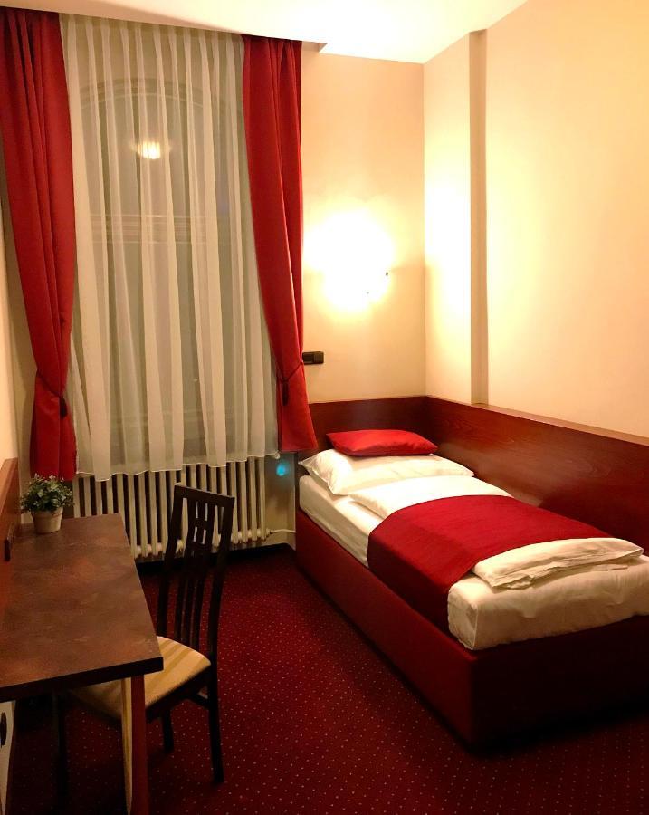 Hotel Continental Plzen Exterior photo